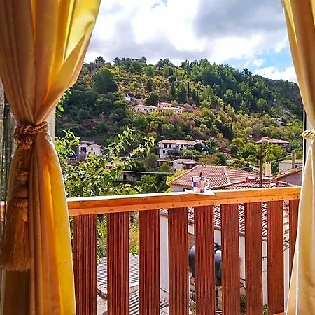Hotel Aggelos House In Kalamitsi 4*