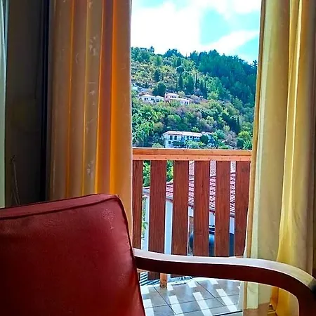 Hotel Aggelos House In Kalamitsi 4*