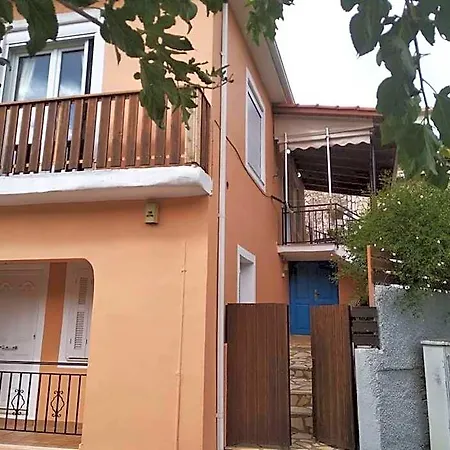 Aggelos House In Kalamitsi