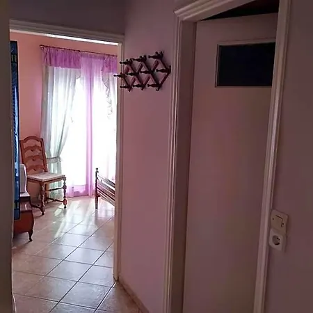Aggelos House In Kalamitsi Hotel 4*