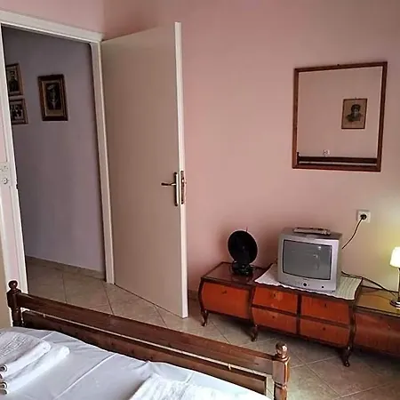 Aggelos House In Kalamitsi Hotel