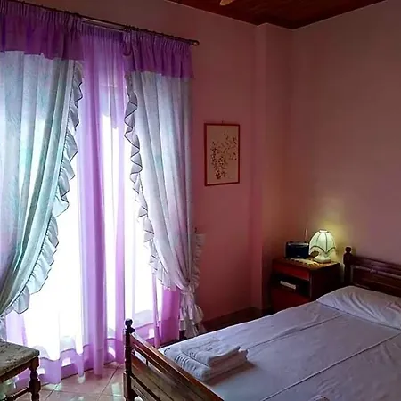Hotel Aggelos House In Kalamitsi